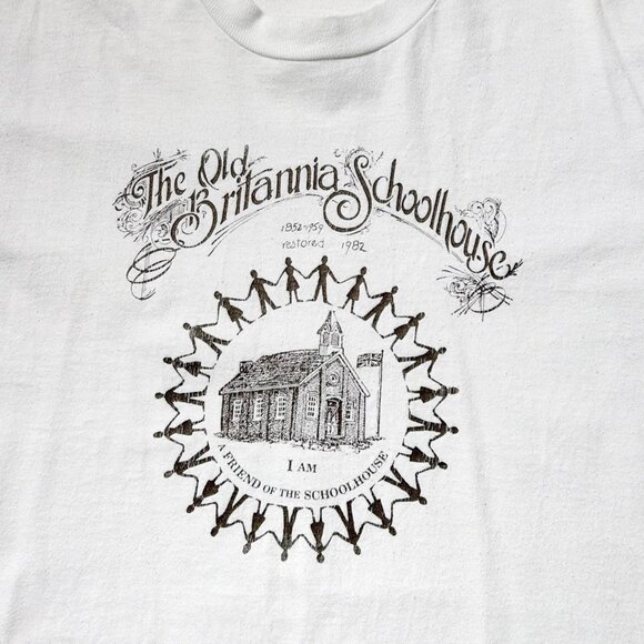 80s vintage The Old Britannia Schoolhouse t-shirt single stitch friends. - Picture 4 of 6